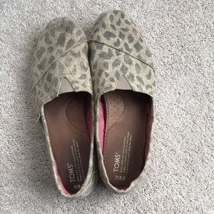 Leopard Toms